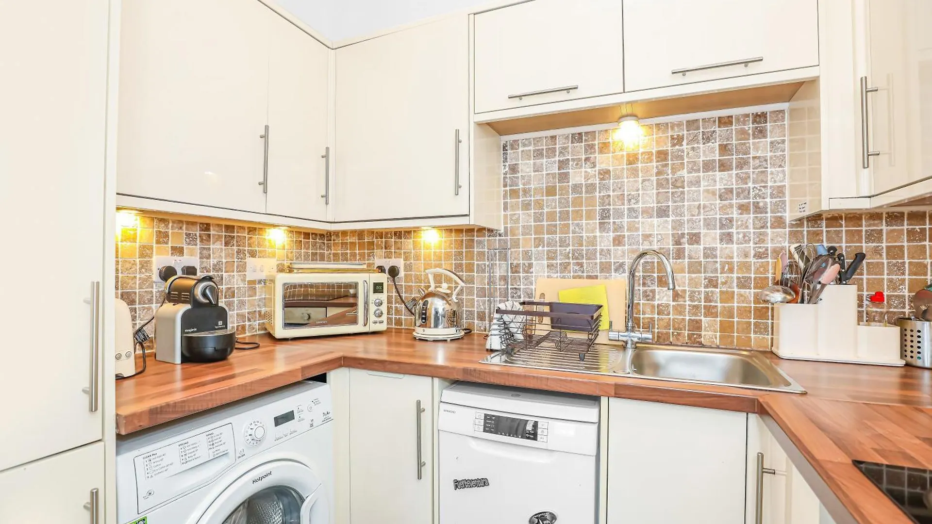 3Bed Traditional Edinburgh Apt United Kingdom